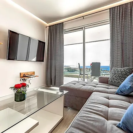 Ocean Garden With Seaview. Appartamento